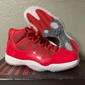 Nike Air Jordan 11 Win Like 96 size 10.5